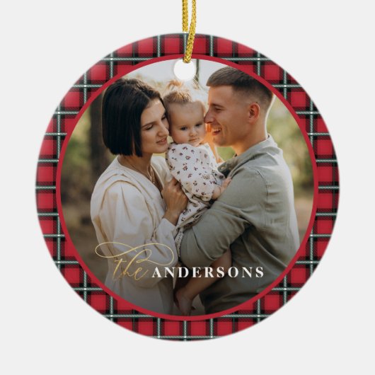赤伝統的タータンチェックパーソナライズされたクリスマス セラミックオーナメント (正面)