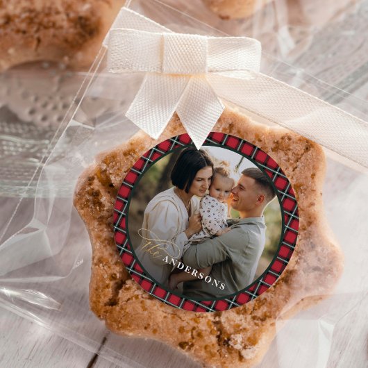 赤伝統的タータンチェックパーソナライズされたクリスマス ラウンドシール