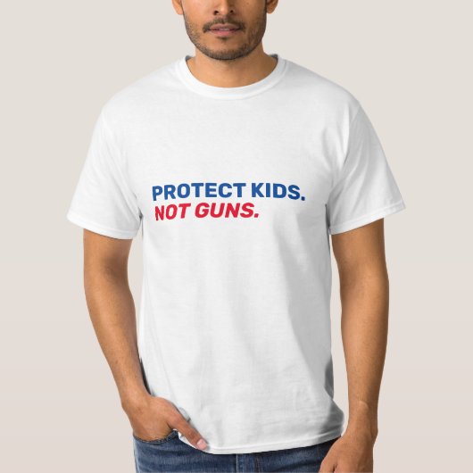 赤保護白と青の選挙を銃ではない Tシャツ (正面)
