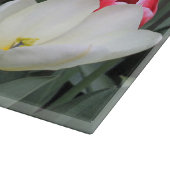 赤及び白の春のチューリップのまな板 カッティングボード (角)