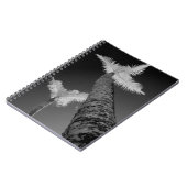 赤外線のヤシ2本。 ノートブック (左側)