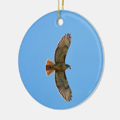 赤後につかれたタカの写真 セラミックオーナメント (左)