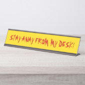赤怒は「机遠くにから離れろ!」黄色 デスクネームプレート (正面)