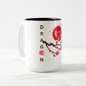 赤月の龍の頭にさくらんぼの花 ツートーンマグカップ (正面左)