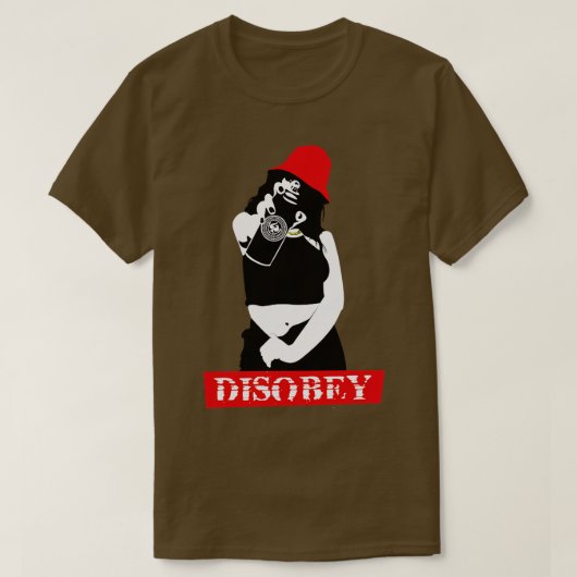 赤服する Tシャツ (デザイン正面)
