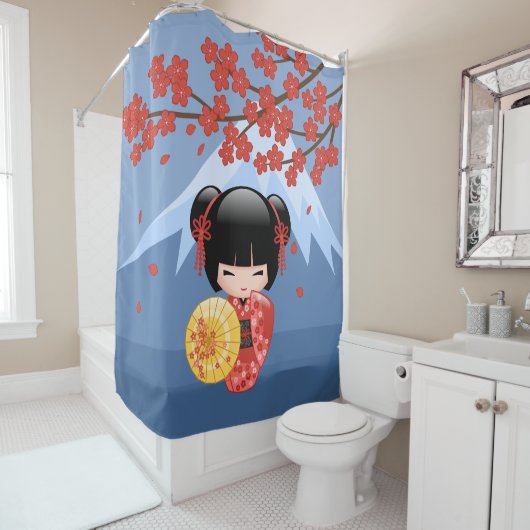 赤桜こけし人形かわいい芸者ガールブルー シャワーカーテン (インサイチュ)