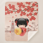 赤桜こけし人形かわいい芸者ガールベージュ シェルパブランケット (正面)