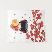 赤桜こけし人形 – かわいい日本の芸者 タペストリー (正面(横))