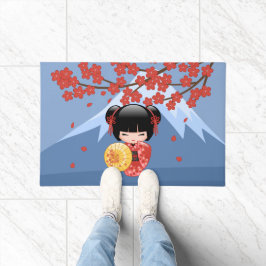 赤桜こけし人形 – かわいい芸者ガール ドアマット