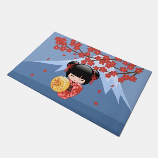 赤桜こけし人形 – かわいい芸者ガール ドアマット (アングル)