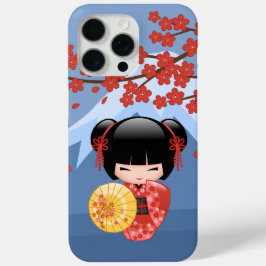 赤桜こけし人形 – かわいい芸者ガール iPhone 15 PRO MAXケース