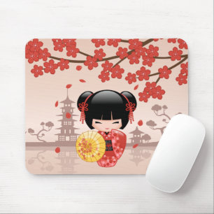 赤桜こけし人形 – 日本の芸者 マウスパッド