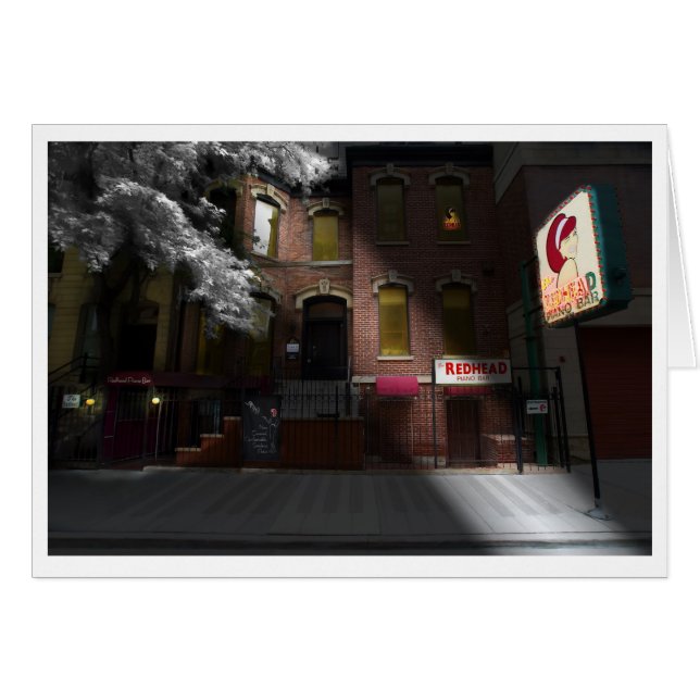 赤毛のピアノバー (正面横)