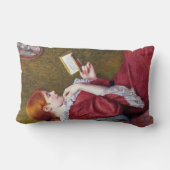 赤毛の若い女は読いい本だ ランバークッション (裏面)