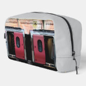 赤灰色の列車 ドップキット (右コーナー)