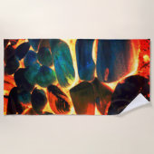 赤熱の火山性溶岩またはエンバーの上の海の牡蠣の殻 ビーチタオル (正面)