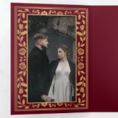 赤王室の中世結婚刀QRコード 三つ折り招待状 (内部最初)