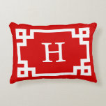 赤白ギリシャ鍵フレーム#2イニシャルモノグラム アクセントクッション<br><div class="desc">白ギリシャ鍵#2枠イニシャルモノグラムあなたのモノグラム、名前または他の文字のための白いギリシャ鍵フレーム領域を持つ背景スタイリッシュ。また、文字フォントの変更、フォントのサイズと色の変更、文字の移動などもし=======このデザインを他の色で使用したい場合はクリック、デザインの編集ボタンでデザインが保存されている領域を見つけ、カラーバックグラウンドイメージ（通常は下のレイヤ）を削除または非表示にする。その後、Zazzleパレットから任意の背景色を選択するか、選択した16進のカラーコードを追加することができる。======= 2014 ©FantabulousPatterns All rights reserved</div>