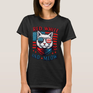 赤白猫・ニャーキャットアメリカ国旗7月M4日 Tシャツ