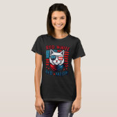 赤白猫・ニャーキャットアメリカ国旗7月M4日 Tシャツ (正面フル)