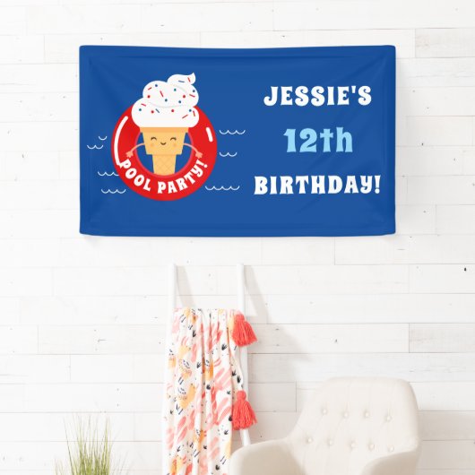 赤白青のアイスクリームのプールを囲んでのパーティは夏をからかいます 横断幕 (インサイチュ)