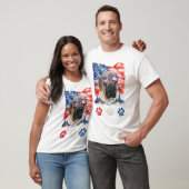 赤白青イングリッシュ・マスティフ犬 7月4日 Tシャツ (ユニセックス)