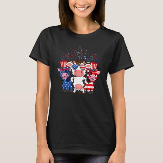 赤白青カウアメリカ国旗の農家7月4日 Tシャツ (正面)