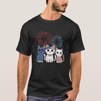 赤白青ネコUsa国旗Firework 7月Sの4日 Tシャツ