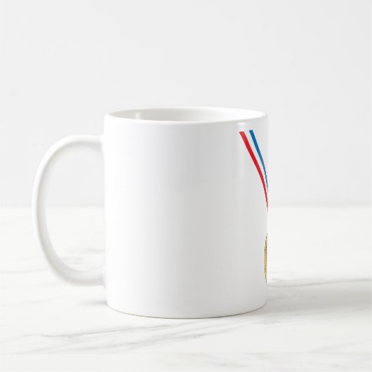 赤白青リボンの金メダル受賞 コーヒーマグカップ (左)
