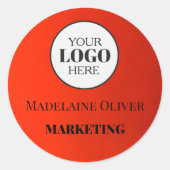 赤社員ロゴ名ステッカー ラウンドシール (正面)