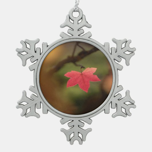 赤秋リーフ自然写真 スノーフレークピューターオーナメント (正面)