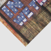 赤素朴い色あせた納屋で掛け金が掛けてある 薄葉紙 (詳細)