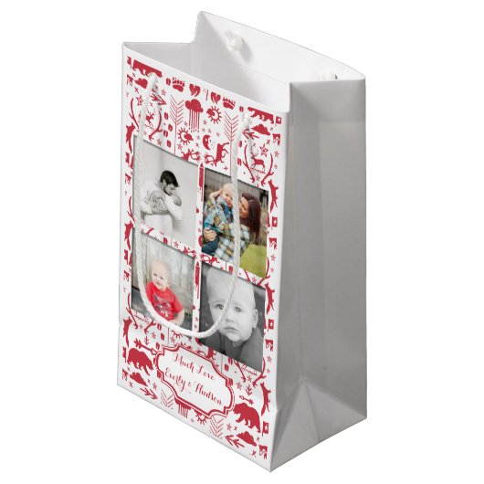 赤素朴キツネ模様クリスマスファミリーの写真 スモールペーパーバッグ (正面アングル)