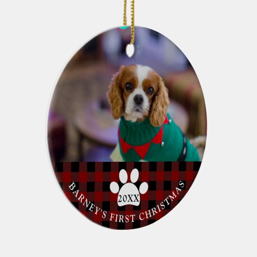 赤素朴チェック犬の初めてのクリスマス写真 セラミックオーナメント (右)