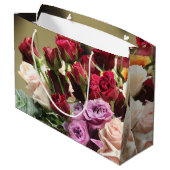 赤紫とピンクのバラ ラージペーパーバッグ (裏面アングル)