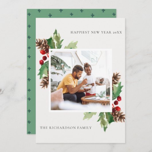 赤緑ヒイラギマツのコーンの新年写真 シーズンカード (正面/裏面)