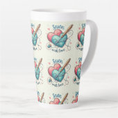 赤芸術的縫いハートバレンタインデー刺繍 カフェラテマグ (右アングル)