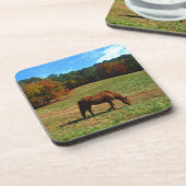 赤茶色の馬、秋の木、青空 コースター (左側)