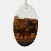 赤茶色の馬、秋の森。 セラミックオーナメント (右)