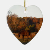 赤茶色の馬、秋の森。 セラミックオーナメント (右)