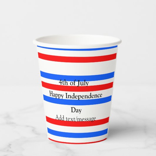 赤青ストライプ色の自立日7月4日 紙コップ (正面)