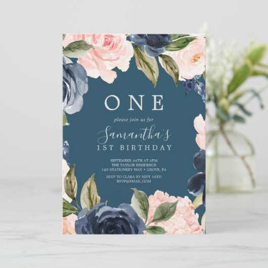 赤面とネイビーフラワーズブルーリースファースト誕生日 招待状 (スタンド正面)