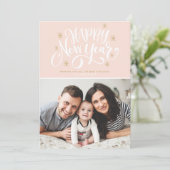 赤面と金ゴールドハッピー新年の雪片の写真 シーズンカード (スタンド正面)