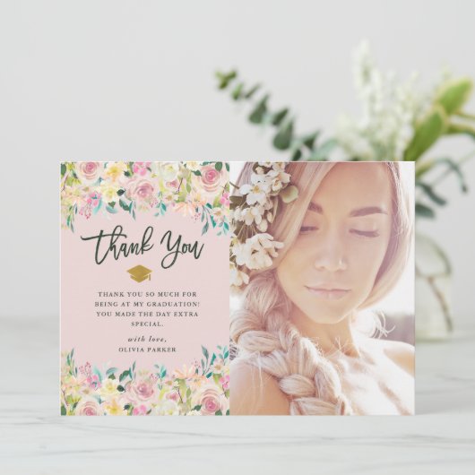 赤面のピンクおよびアイボリーの花柄|の卒業の写真 サンキューカード (スタンド正面)