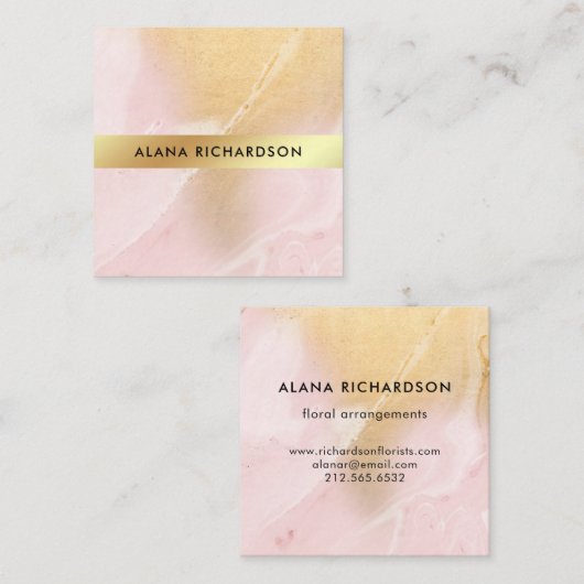 赤面のピンクおよびフェイクな金ゴールドの一見 スクエア名刺 (正面/裏面)