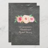 赤面のピンクの花の黒板のブライダルシャワー 招待状 (正面/裏面)