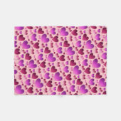 赤面の下で居心地の良い"ハートの草地" フリースブランケット (正面(横))