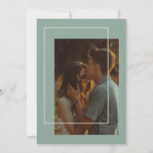 赤面の愛 – 緑と灰色モダン 招待状 (裏面)