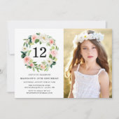 赤面エレガントピンクフローラ写真誕生日パーティー 招待状 (正面)