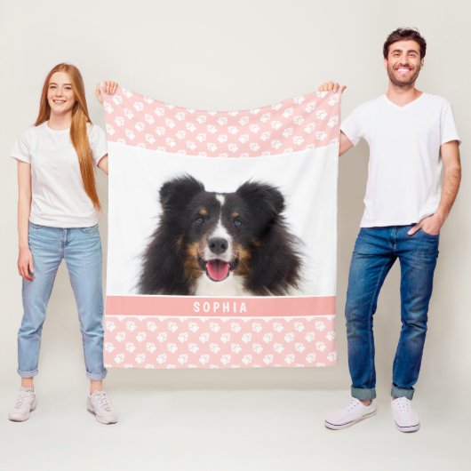 赤面カスタムピンクのペットの白い手と名前 フリースブランケット (インサイチュ)